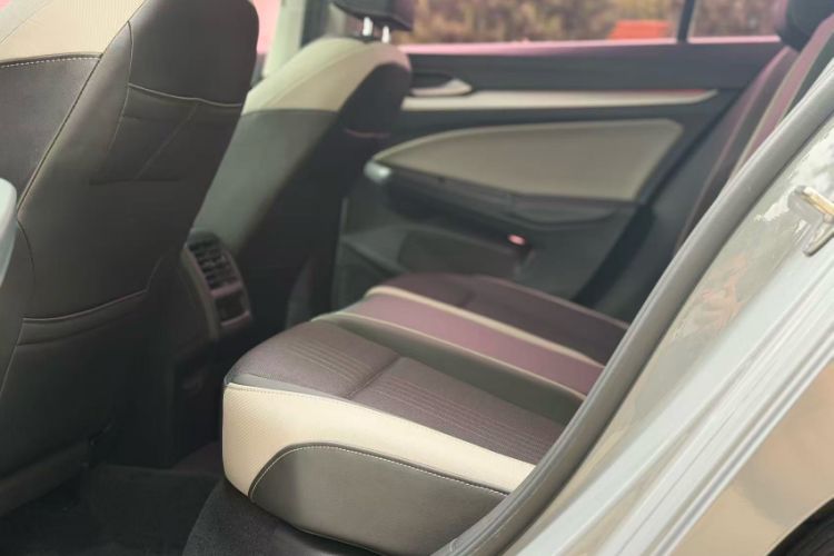 Used Volkswagen Golf 2021 280TSI DSG Pro Interior 2