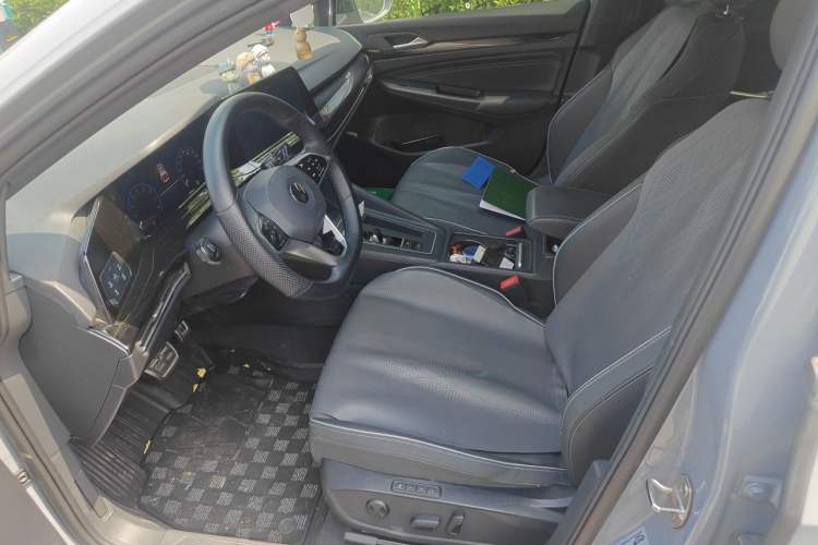 Used Volkswagen Golf 2021 280TSI DSG R-Line Left Front Seat