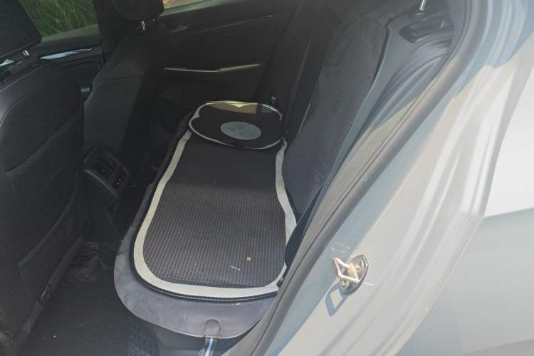 Used Volkswagen Golf 2021 280TSI DSG R-Line Left Rear Seat