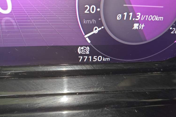 Used Volkswagen Golf 2021 280TSI DSG R-Line Odometer Close Up