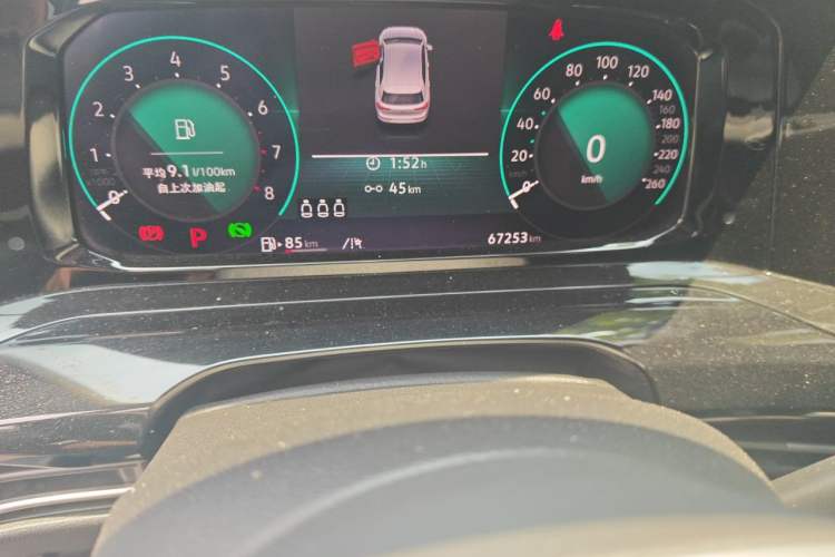 Used Volkswagen Golf 2021 280TSI DSG R-Line Odometer Close Up