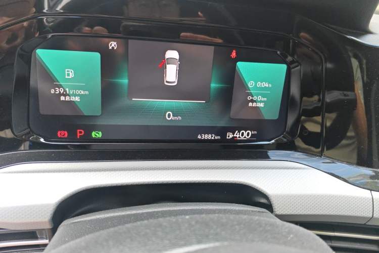 Used Volkswagen Golf 2021 280TSI DSG Pro Odometer Close Up