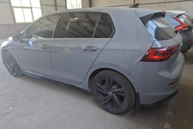 Used Volkswagen Golf 2021 280TSI DSG R-Line Rear Left 45 Deg
