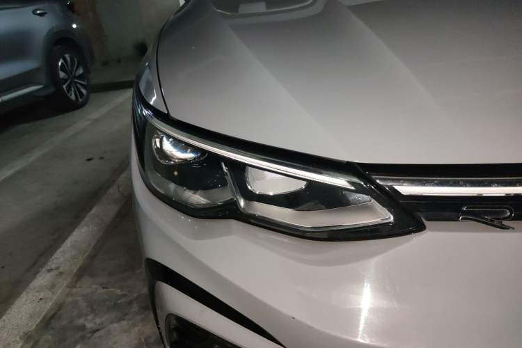 Used Volkswagen Golf 2021 280TSI DSG R-Line Right Front Headlight