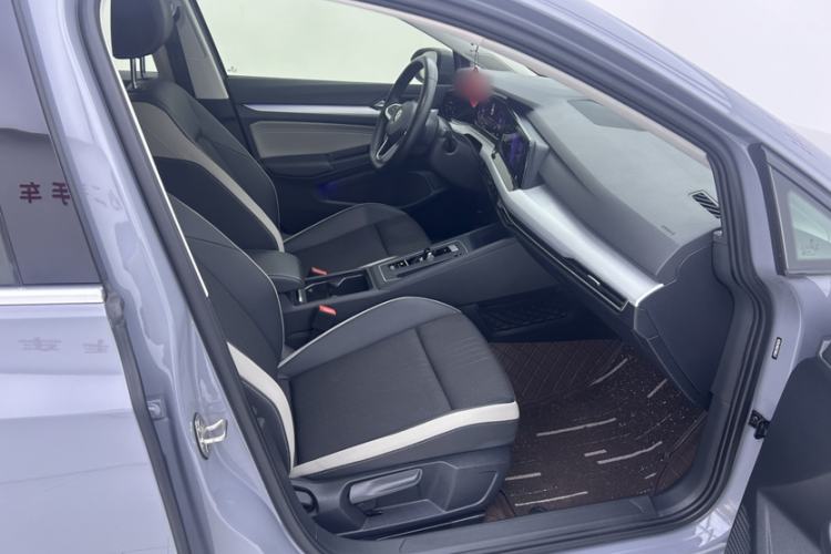 Used Volkswagen Golf 2021 280TSI DSG Pro Right Front Seat