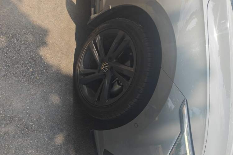 Used Volkswagen Golf 2021 280TSI DSG R-Line Right Front Wheel Hub