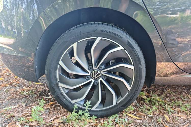 Used Volkswagen Golf 2021 280TSI DSG Pro Right Rear Wheel Hub