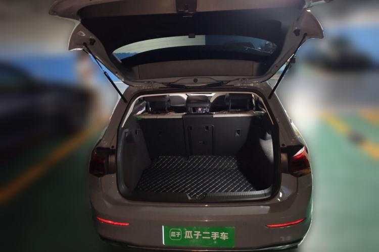 Used Volkswagen Golf 2021 280TSI DSG R-Line Trunk