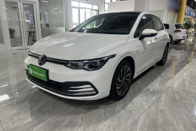 Ojetý Volkswagen Golf 2021 280TSI DSG Pro