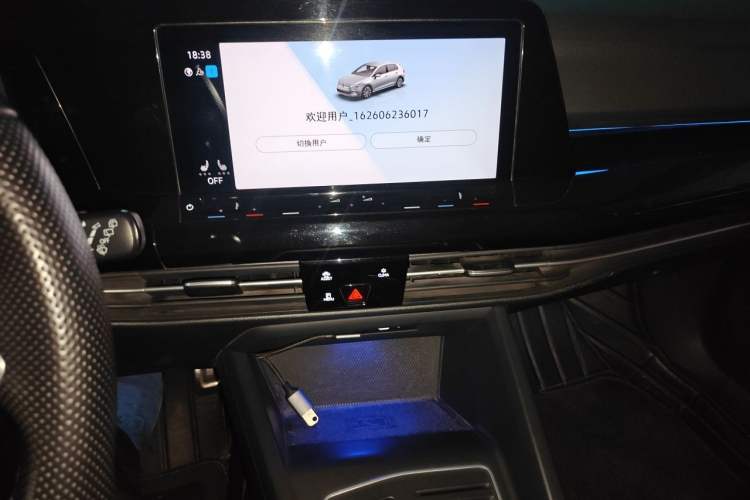 Used Volkswagen Golf 2021 280TSI DSG R-Line Audio And AC Panel