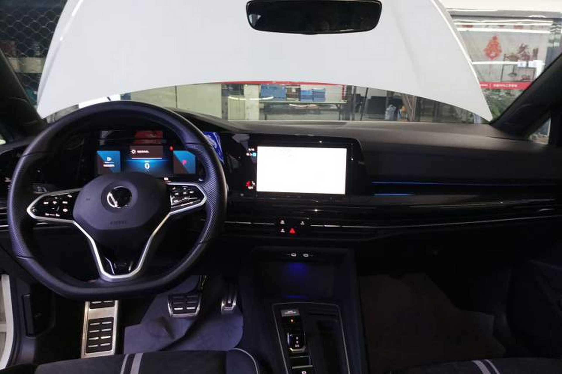 Used Volkswagen Golf 2021 280TSI DSG R-Line Audio And AC Panel