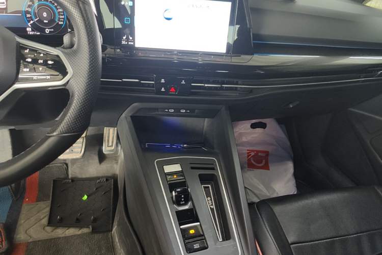 Used Volkswagen Golf 2021 280TSI DSG Pro First Edition Audio And AC Panel