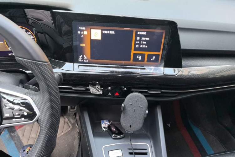 Used Volkswagen Golf 2021 280TSI DSG R-Line Audio And AC Panel
