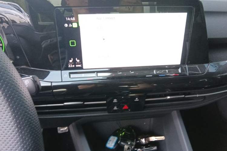 Used Volkswagen Golf 2021 280TSI DSG R-Line Audio And AC Panel