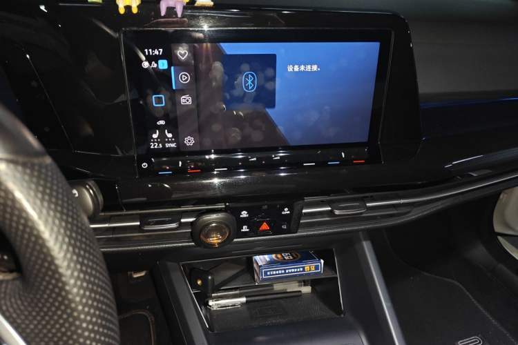 Used Volkswagen Golf 2021 280TSI DSG R-Line Audio And AC Panel