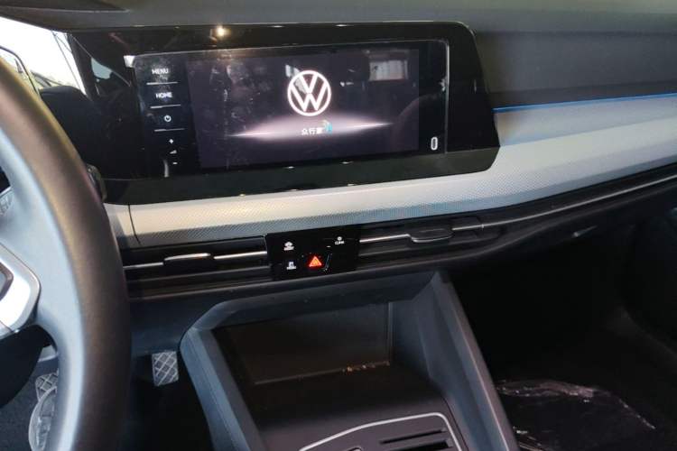 Used Volkswagen Golf 2021 280TSI DSG Pro Audio And AC Panel