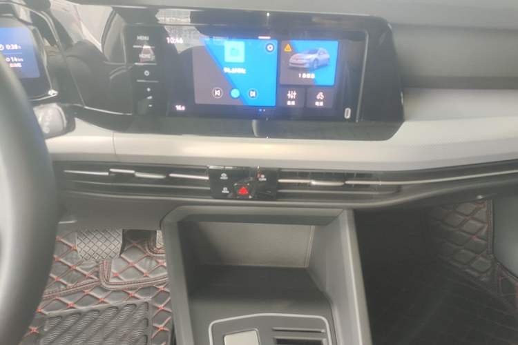 Used Volkswagen Golf 2021 200TSI DSG Pro Audio And AC Panel