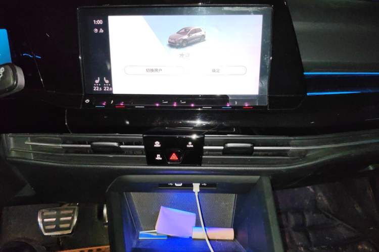 Used Volkswagen Golf 2021 280TSI DSG R-Line Audio And AC Panel