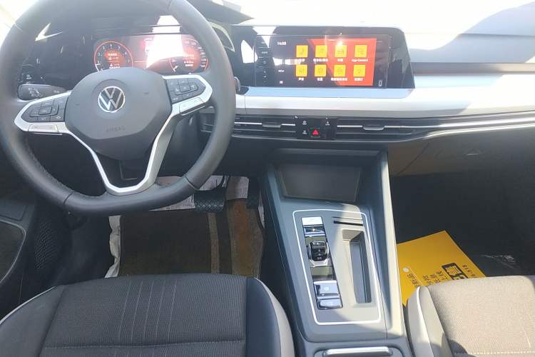 Used Volkswagen Golf 2021 280TSI DSG Pro Audio And AC Panel