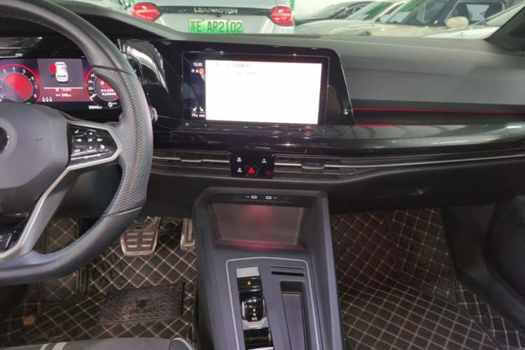 Used Volkswagen Golf 2021 280TSI DSG R-Line Audio And AC Panel