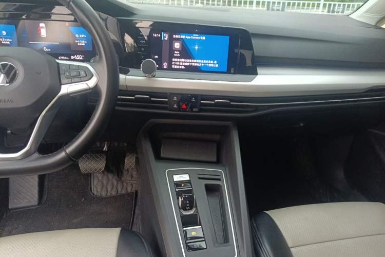 Used Volkswagen Golf 2021 280TSI DSG Pro Audio And AC Panel