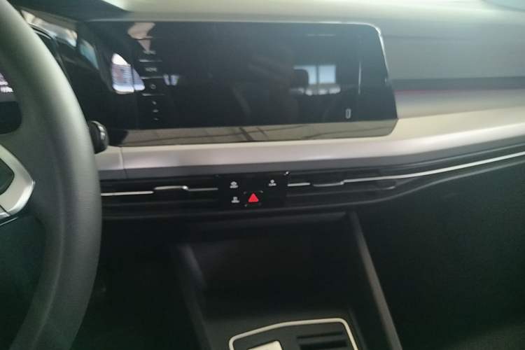 Used Volkswagen Golf 2021 280TSI DSG Pro Audio And AC Panel