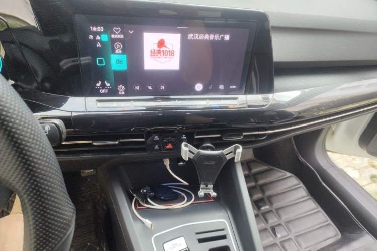 Used Volkswagen Golf 2021 280TSI DSG R-Line Audio And AC Panel