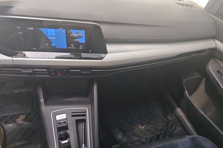Used Volkswagen Golf 2021 200TSI DSG Pro Audio And AC Panel