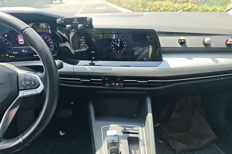 Used Volkswagen Golf 2021 280TSI DSG Pro Audio And AC Panel