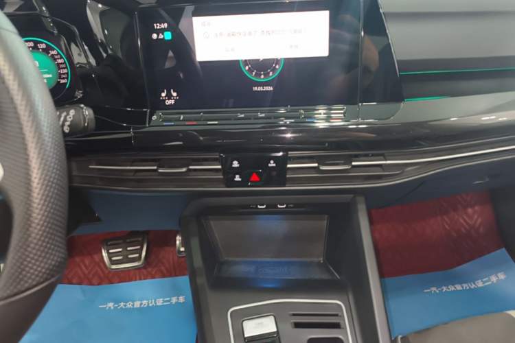 Used Volkswagen Golf 2021 280TSI DSG R-Line Audio And AC Panel