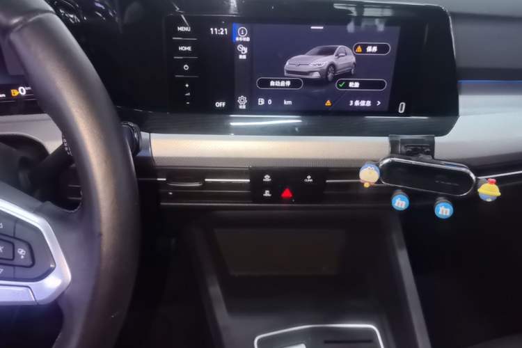 Used Volkswagen Golf 2021 200TSI DSG Pro Audio And AC Panel