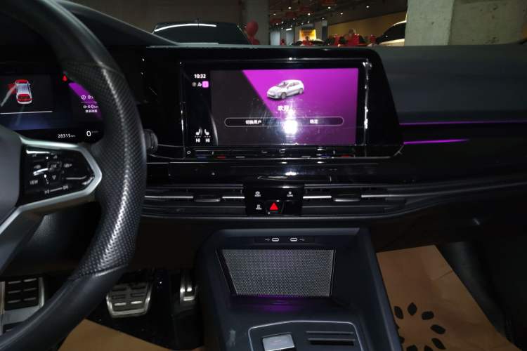 Used Volkswagen Golf 2021 280TSI DSG R-Line Audio And AC Panel