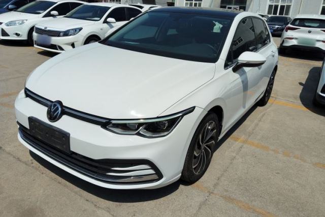 Ojetý Volkswagen Golf 2021 280TSI DSG Pro