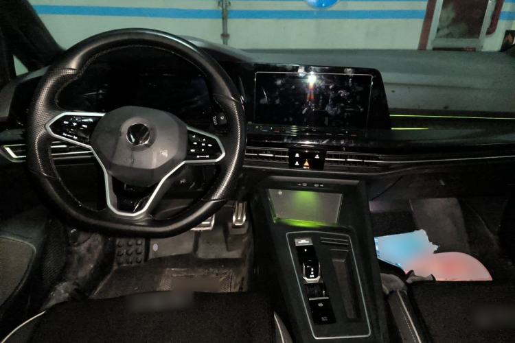 Used Volkswagen Golf 2021 280TSI DSG R-Line Center Console