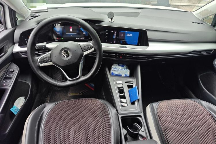 Used Volkswagen Golf 2021 280TSI DSG Pro Center Console