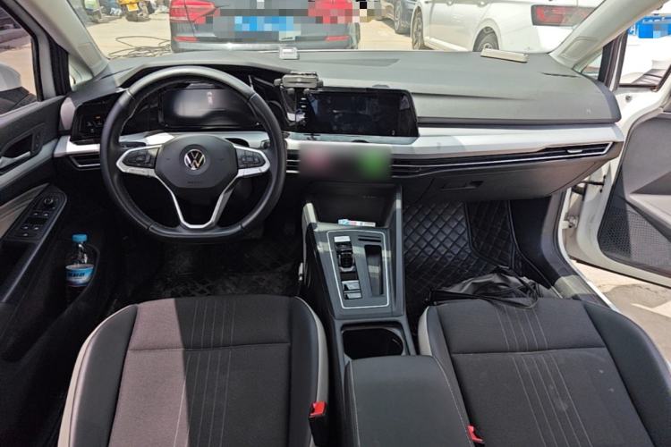 Used Volkswagen Golf 2021 280TSI DSG Pro Center Console