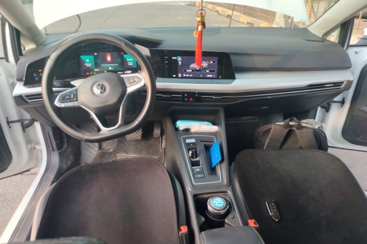 Used Volkswagen Golf 2021 280TSI DSG Pro Center Console