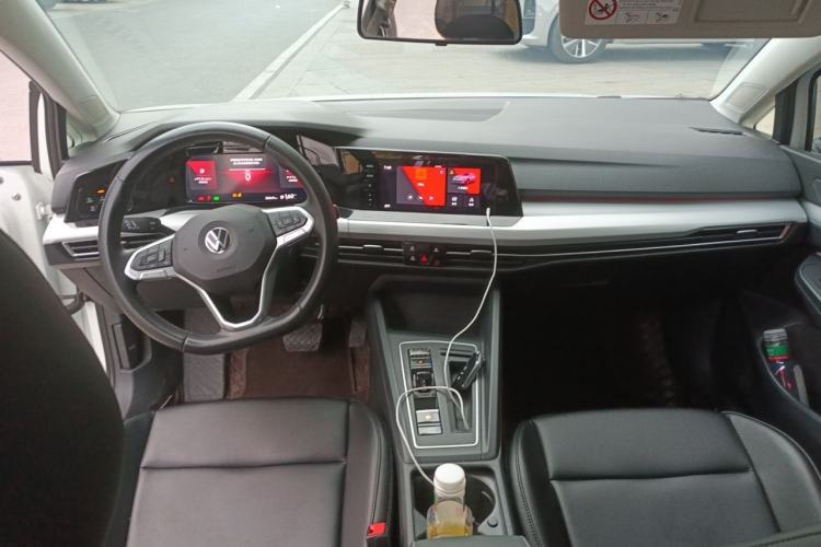 Used Volkswagen Golf 2021 280TSI DSG Pro Center Console