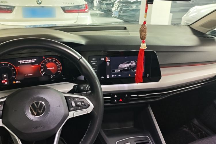 Used Volkswagen Golf 2021 280TSI DSG Pro Center Console