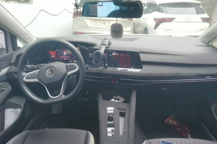 Used Volkswagen Golf 2021 280TSI DSG Pro Center Console