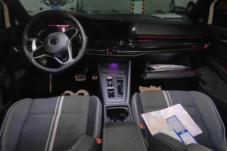 Used Volkswagen Golf  Center Console