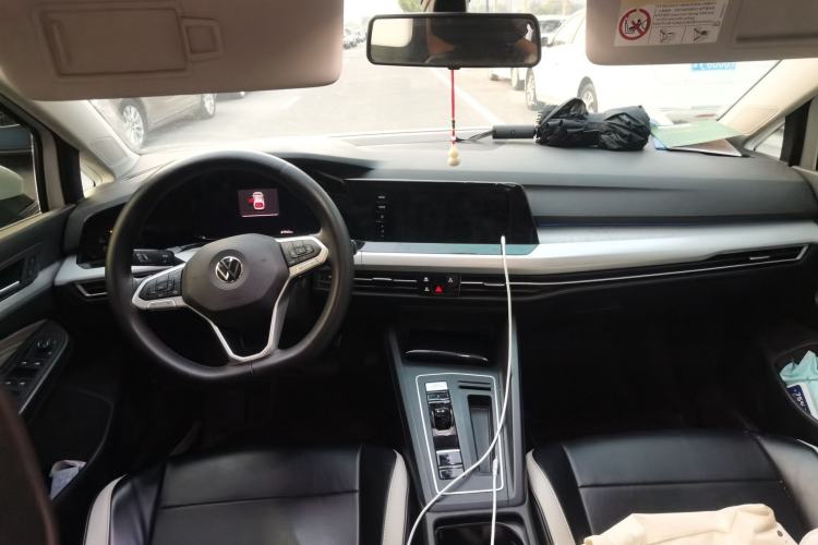 Used Volkswagen Golf 2021 280TSI DSG Pro Center Console
