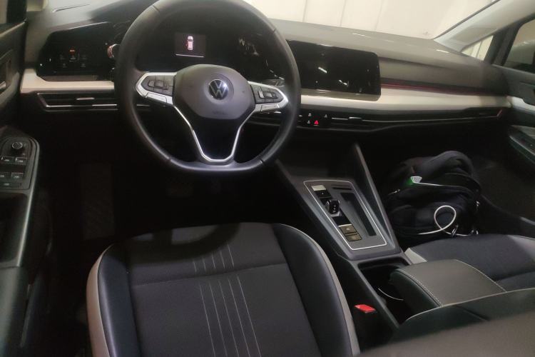Used Volkswagen Golf 2021 280TSI DSG Pro Center Console