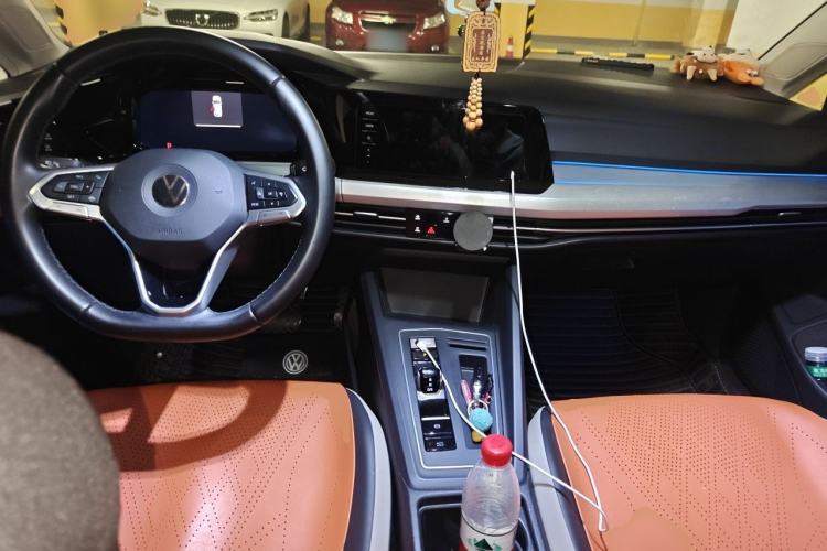 Used Volkswagen Golf 2021 280TSI DSG Pro Center Console