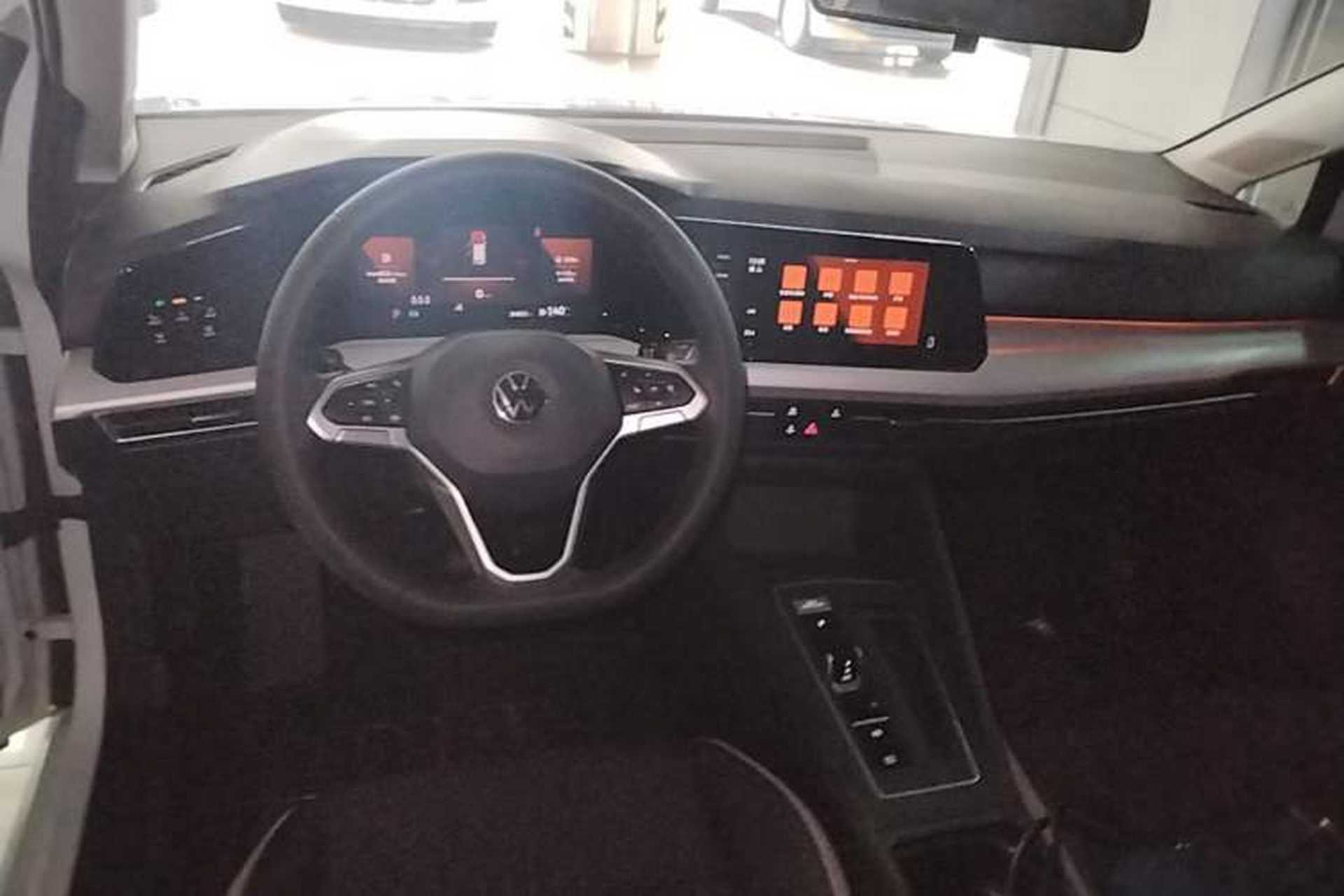 Used Volkswagen Golf 2021 280TSI DSG Pro Center Console