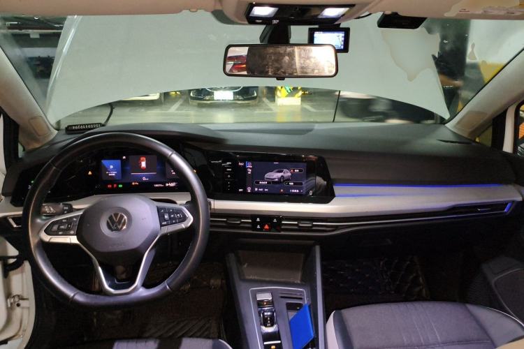 Used Volkswagen Golf 2021 280TSI DSG Pro Center Console