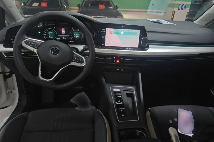 Used Volkswagen Golf 2021 280TSI DSG Pro Center Console