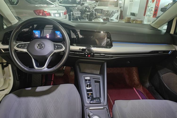 Used Volkswagen Golf 2021 280TSI DSG Pro Center Console