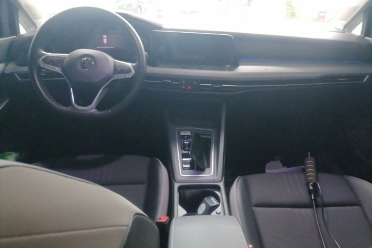 Used Volkswagen Golf 2021 280TSI DSG 30th Anniversary Edition Center Console