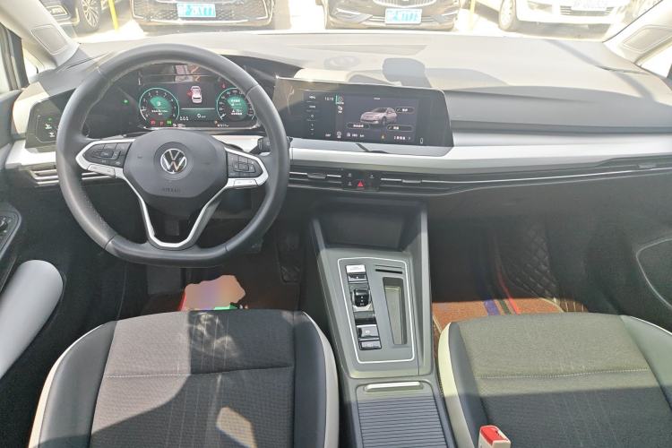 Used Volkswagen Golf 2021 280TSI DSG Pro Center Console
